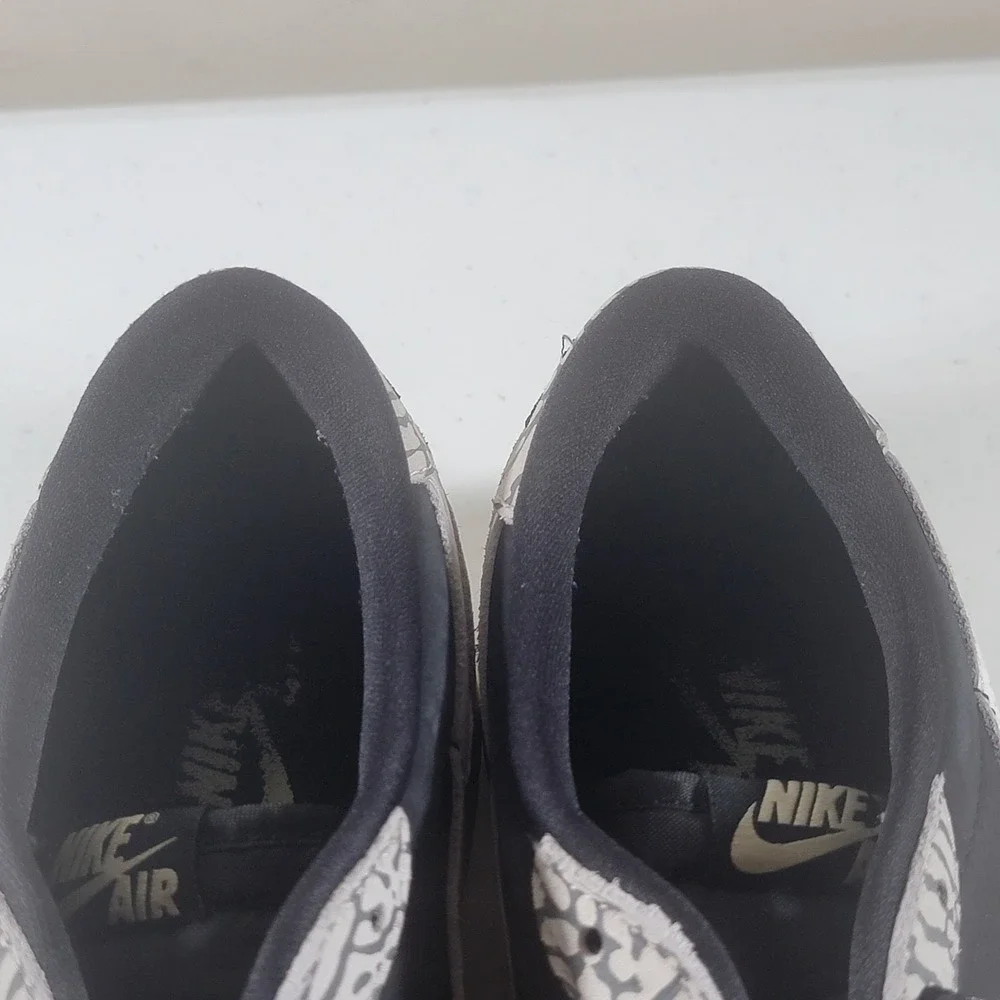 Air Jordan 1 Retro Low OG Black Cement Mens Size 9.5 - Picture 9 of 11